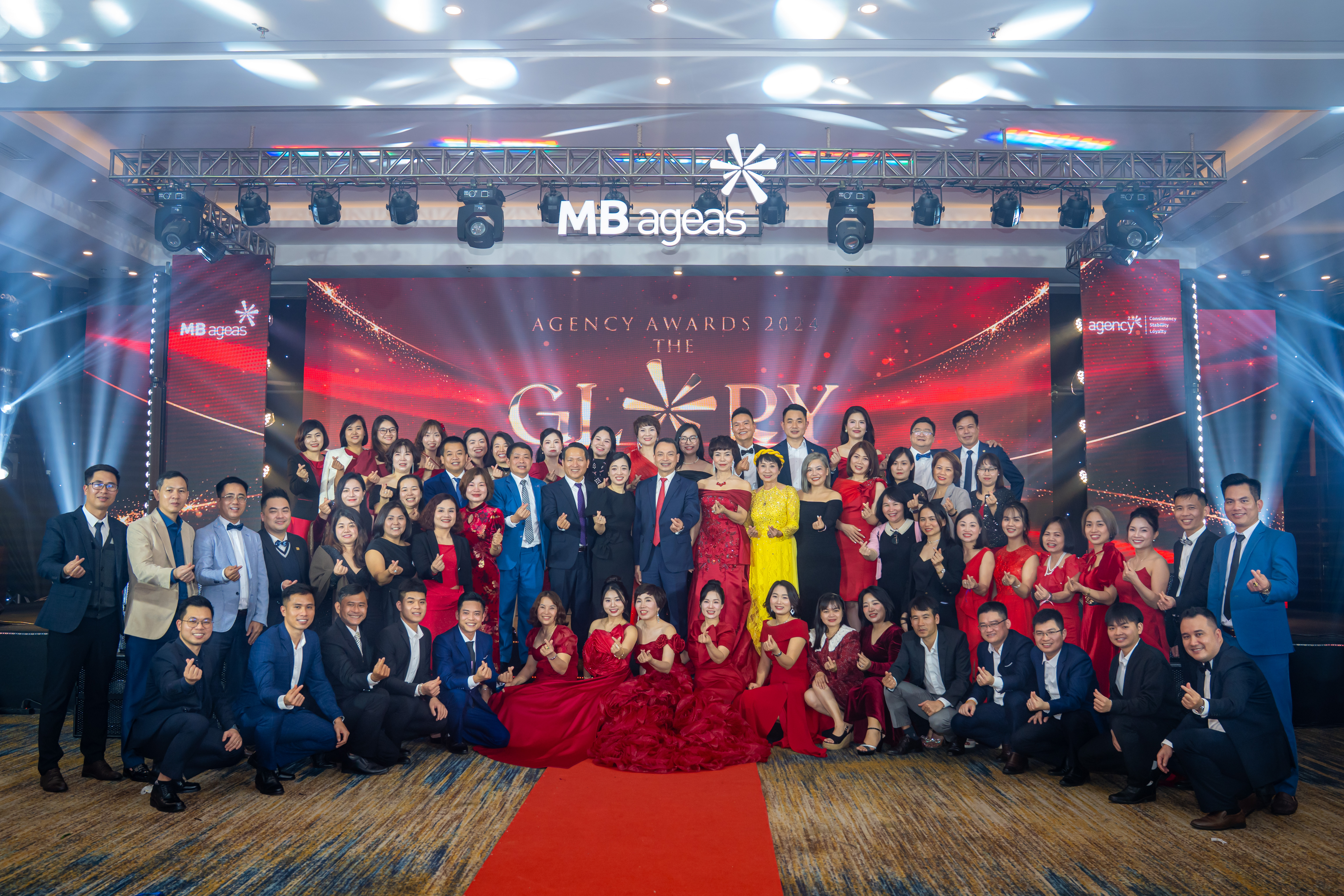 MB Ageas Life tổ chức thành công lễ khởi động kinh doanh và vinh danh đại lý xuất sắc năm 2025